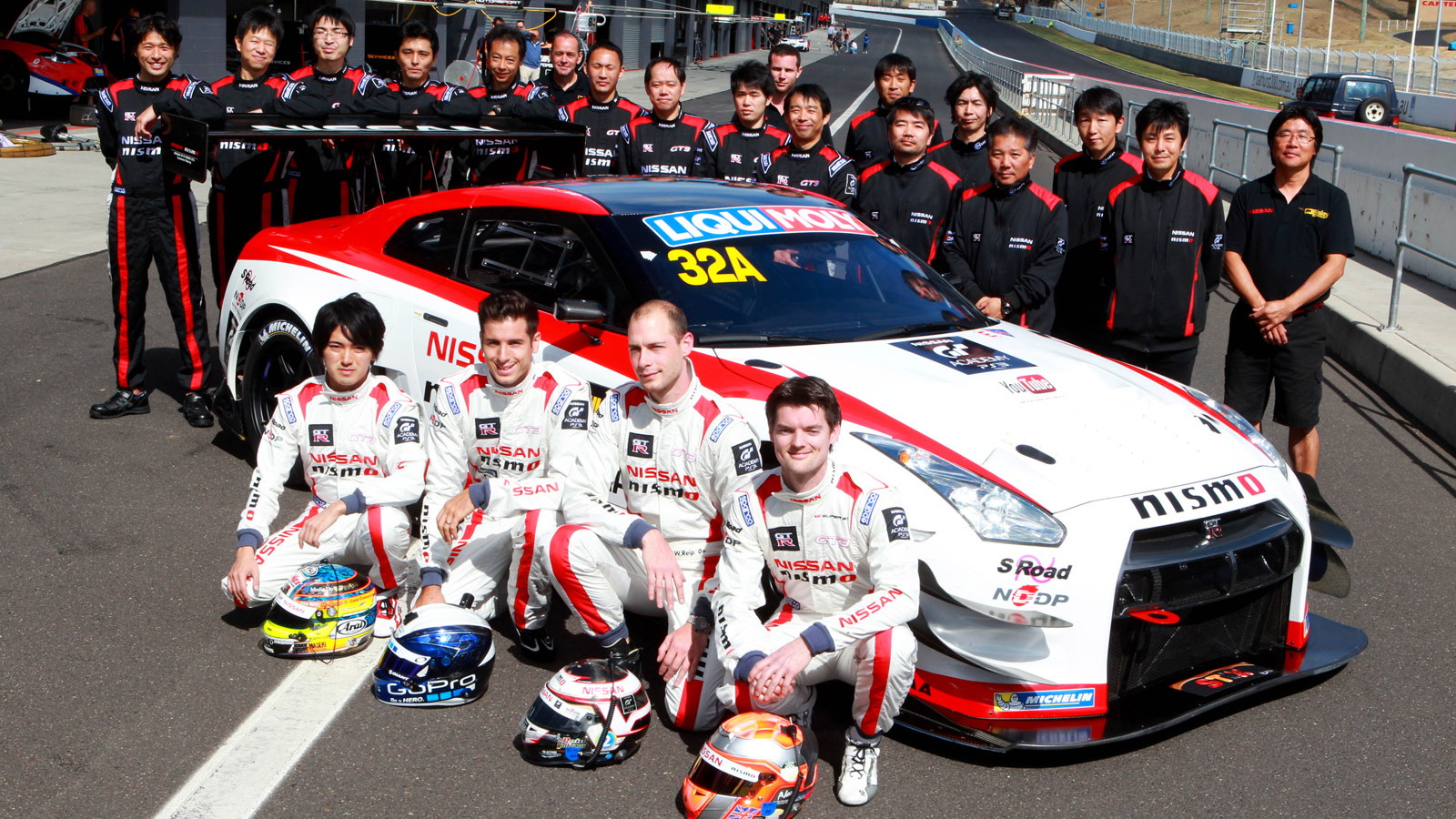 2014 Nissan GT-R NISMO GT3 race car