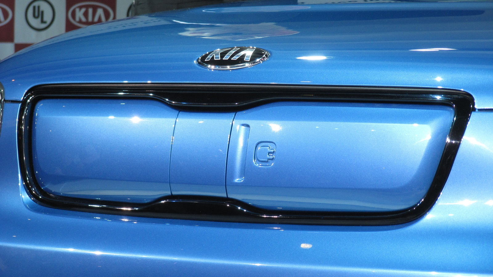 2015 Kia Soul EV launch at 2014 Chicago Auto Show