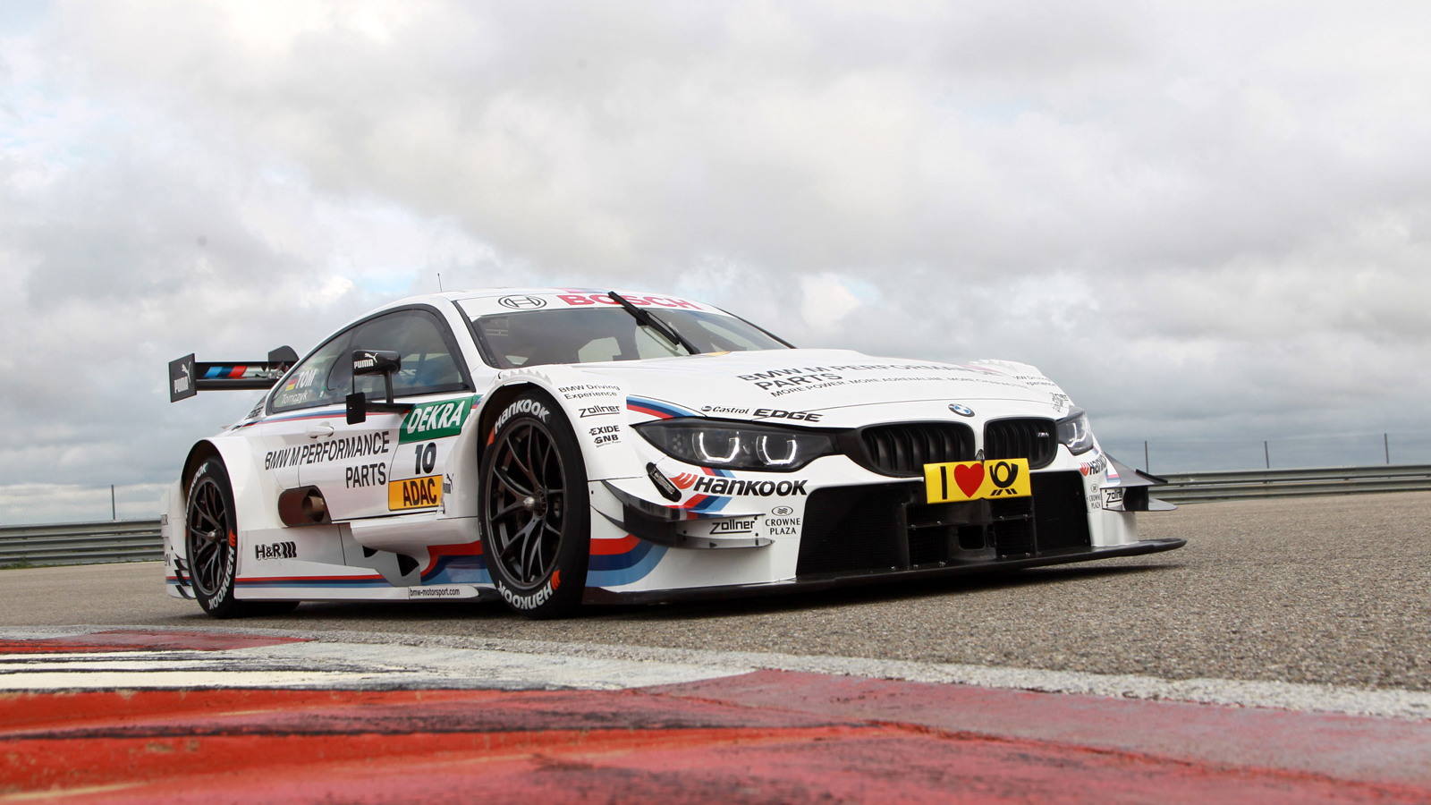2014 BMW M4 DTM race car