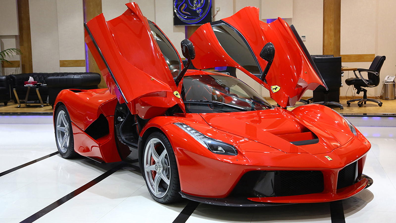 Ferrari LaFerrari up for sale (Image via Auto Trader UAE)