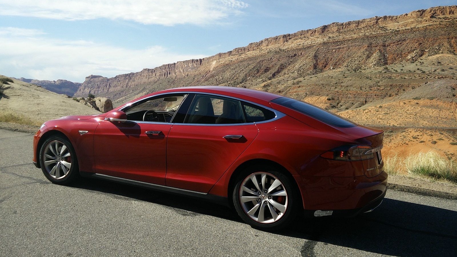 2015 Tesla Model S P85D, May 2015   [photo: George Parrott]