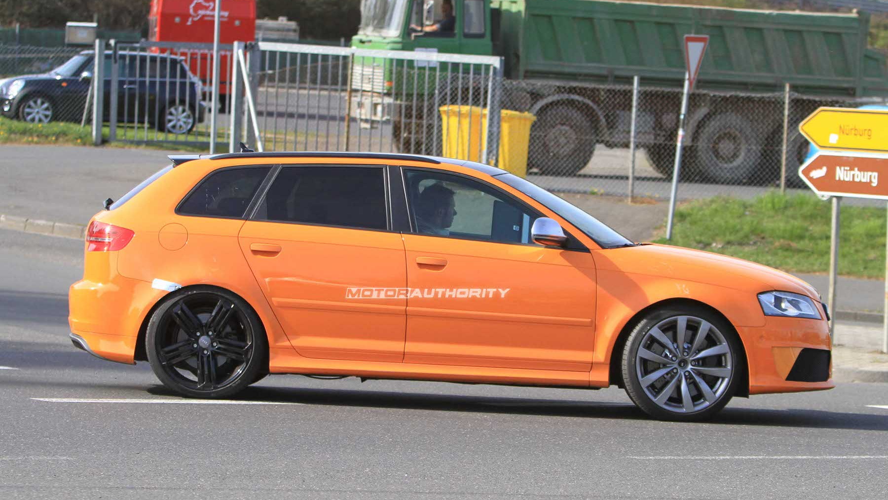 2011 Audi RS3 test mule spy shots