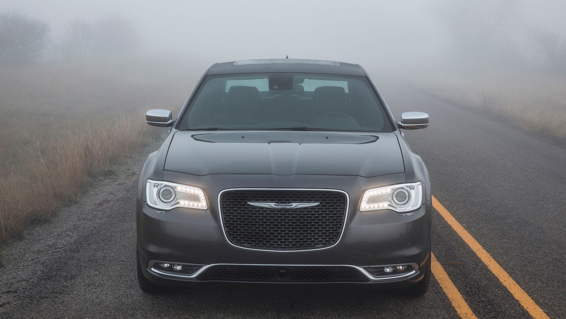 2023 Chrysler 300C Bows Out with a Brawny 6.4-Liter V-8