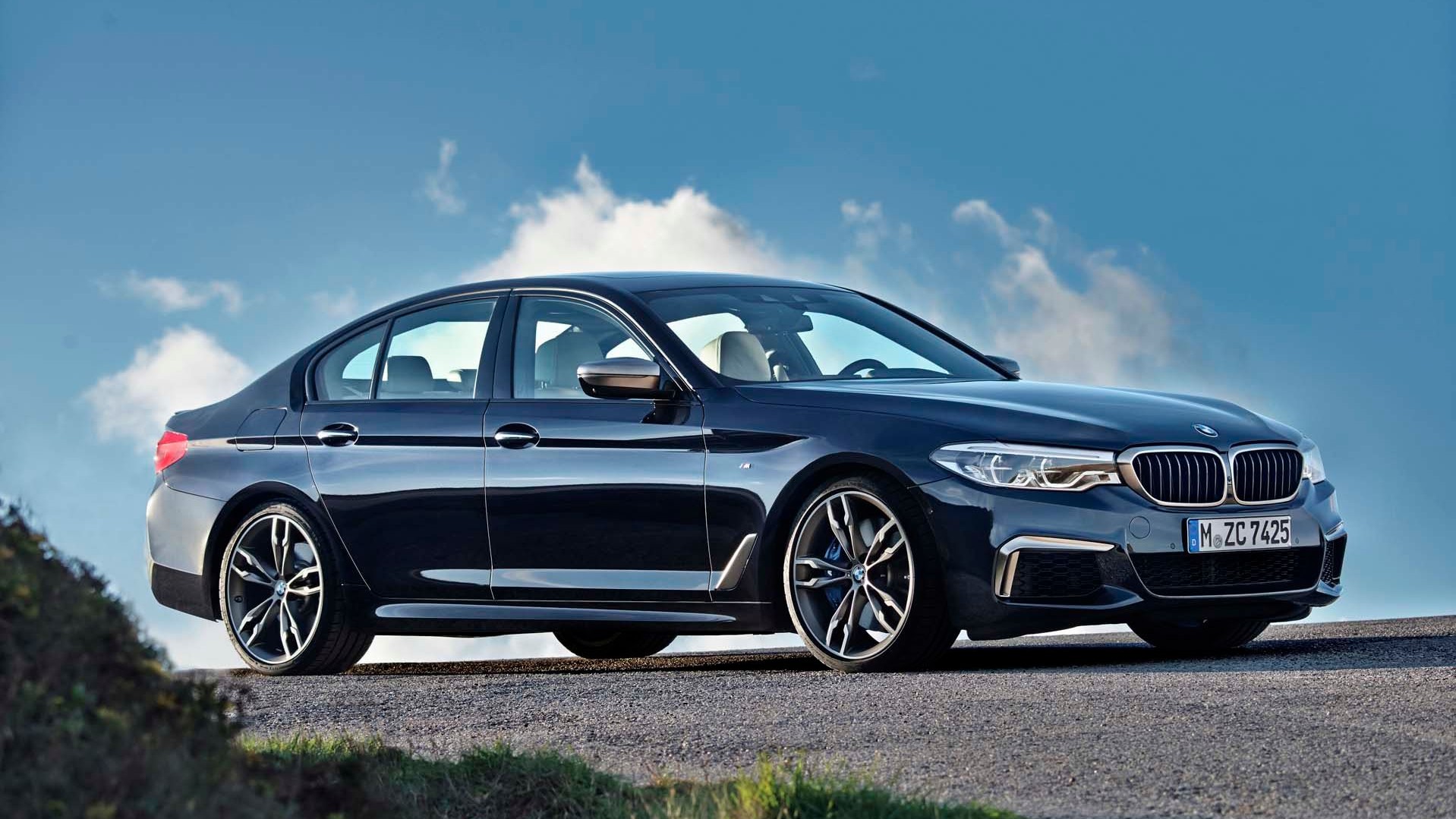 2019 BMW 5-Series (M550i xDrive)