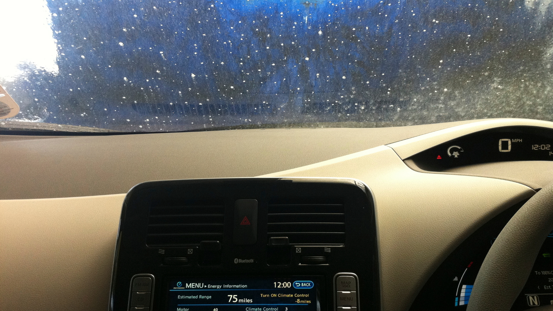 2011 Nissan Leaf in Car Wash