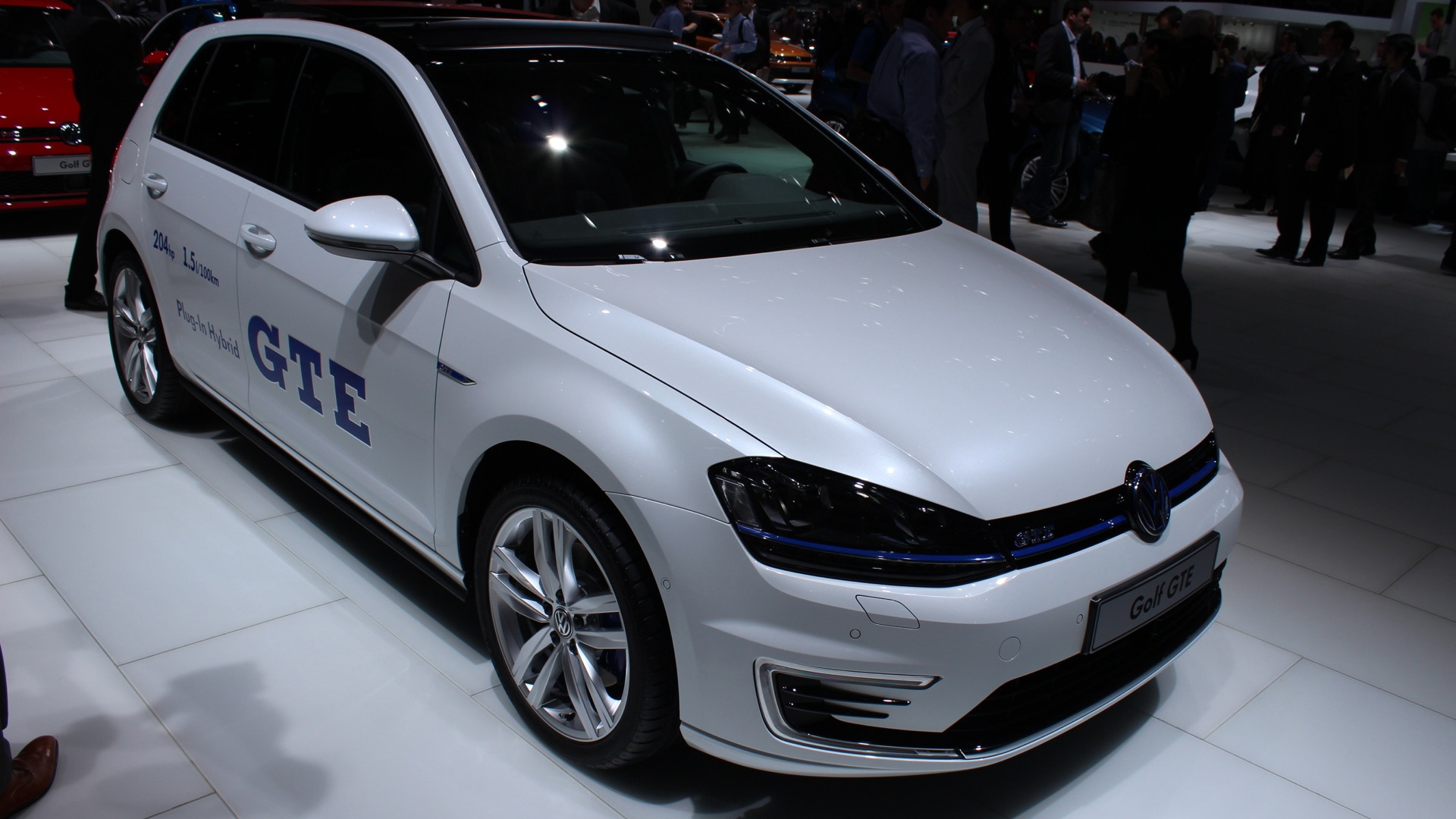 Volkswagen Golf GTE Plug-In Hybrid  -  2014 Geneva Auto Show live photos