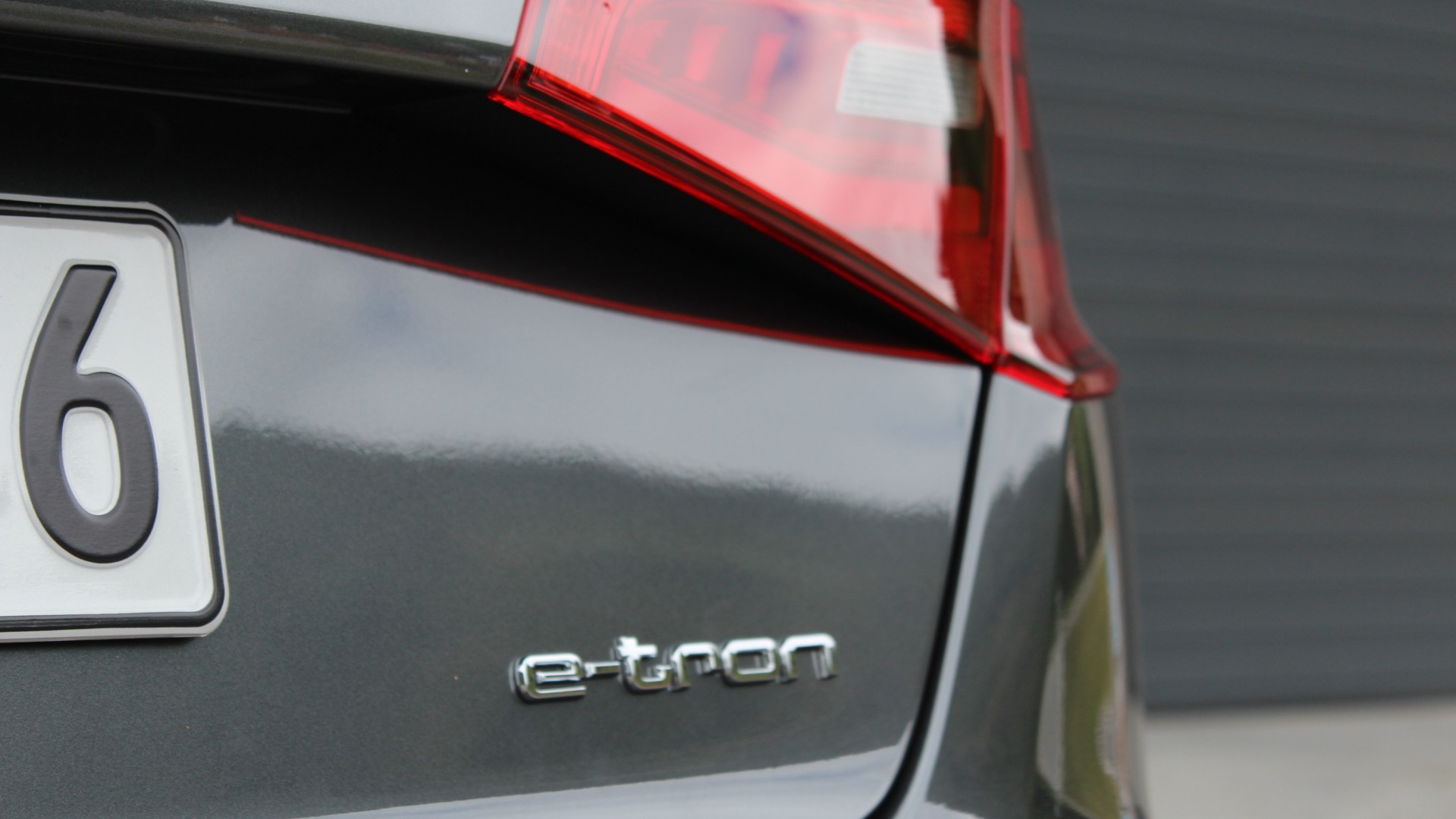 2016 Audi A3 e-tron  -  First Drive