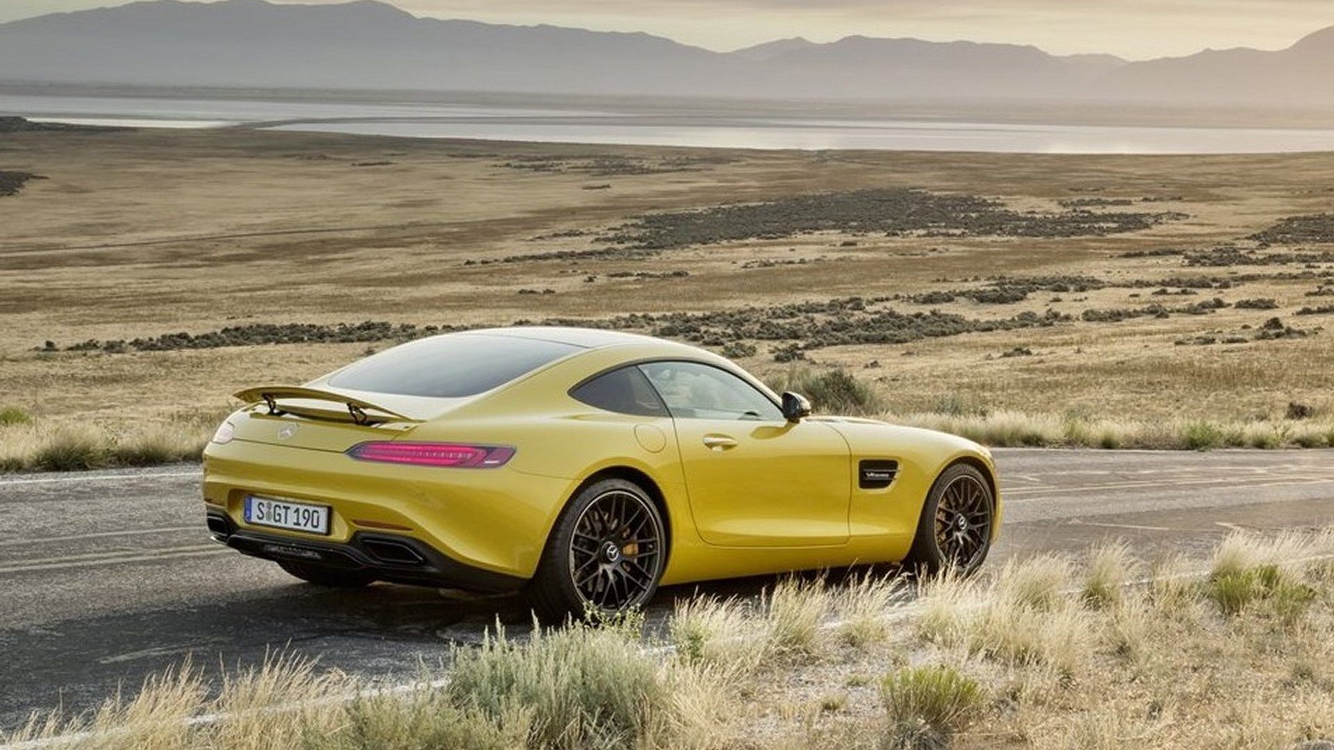 2016 Mercedes-Benz AMG GT S