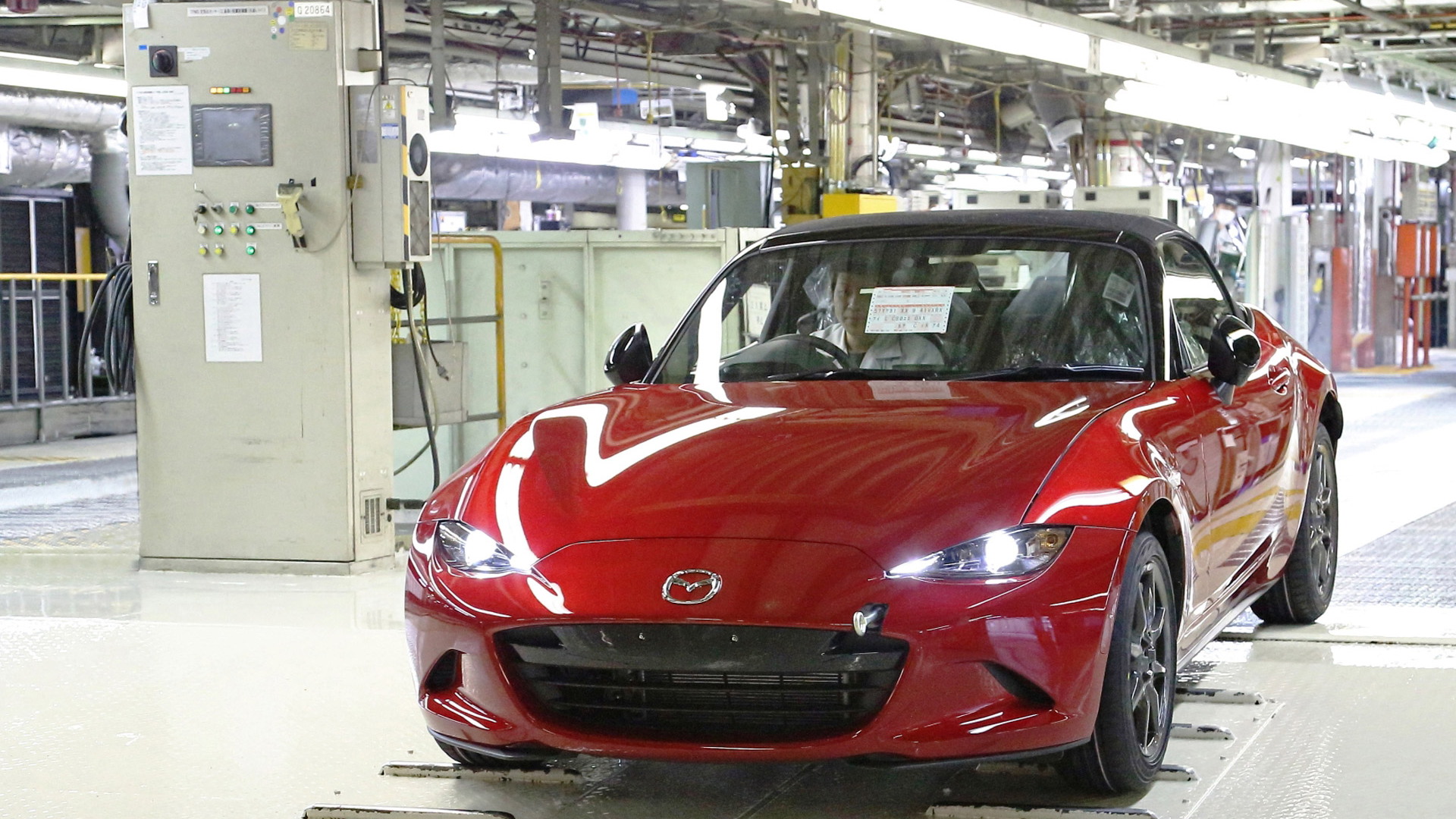 2016 Mazda MX-5 Miata production in Hiroshima, Japan
