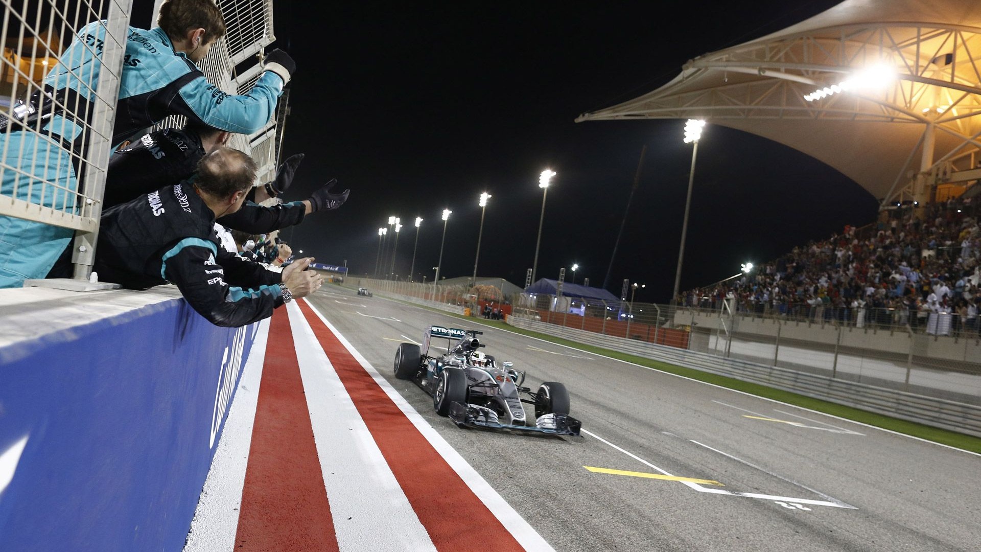 Mercedes AMG's Lewis Hamilton at the 2015 Formula One Bahrain Grand Prix