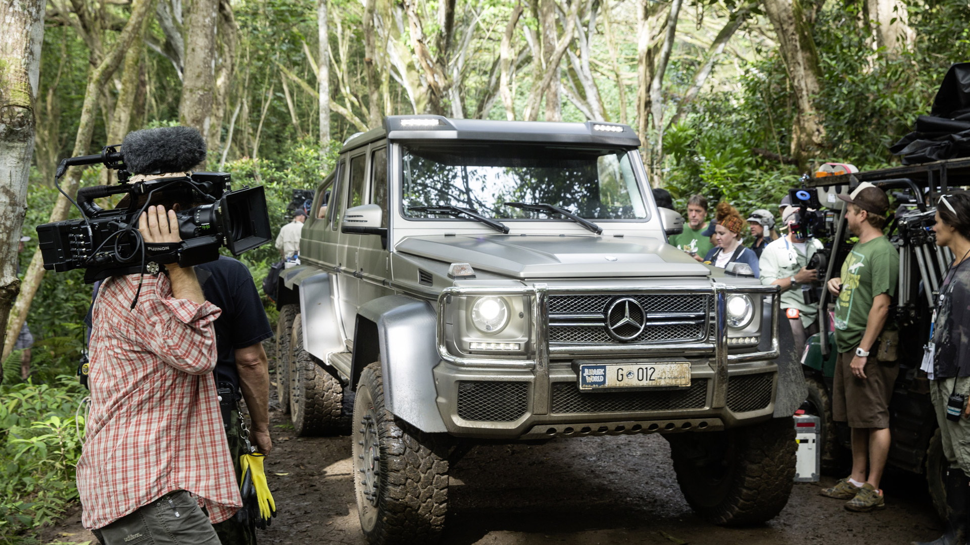 Mercedes-Benz vehicles in ‘Jurassic World’
