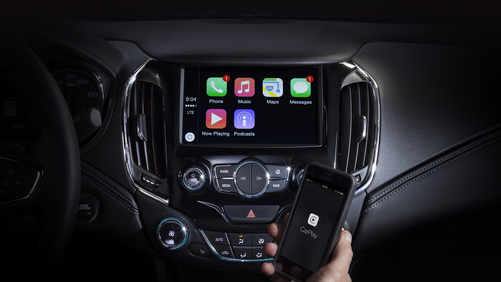 Apple CarPlay in 2016 Chevrolet Cruze