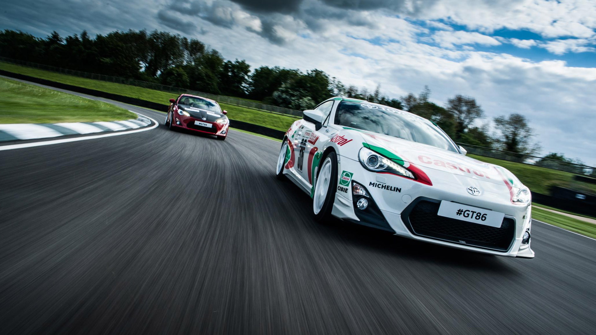 Toyota GT 86 coupes dressed with classic Toyota racing liveries