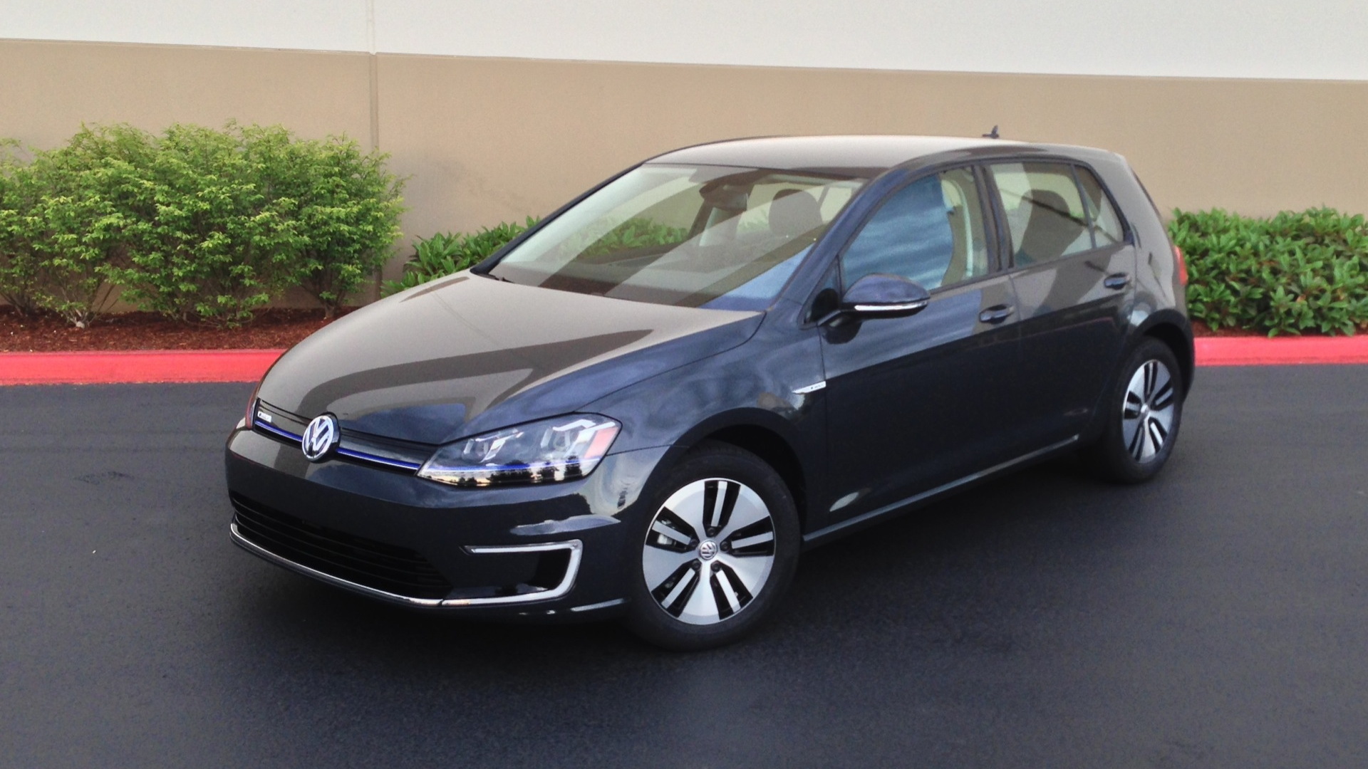 2015 Volkswagen e-Golf  -  Long-term test car