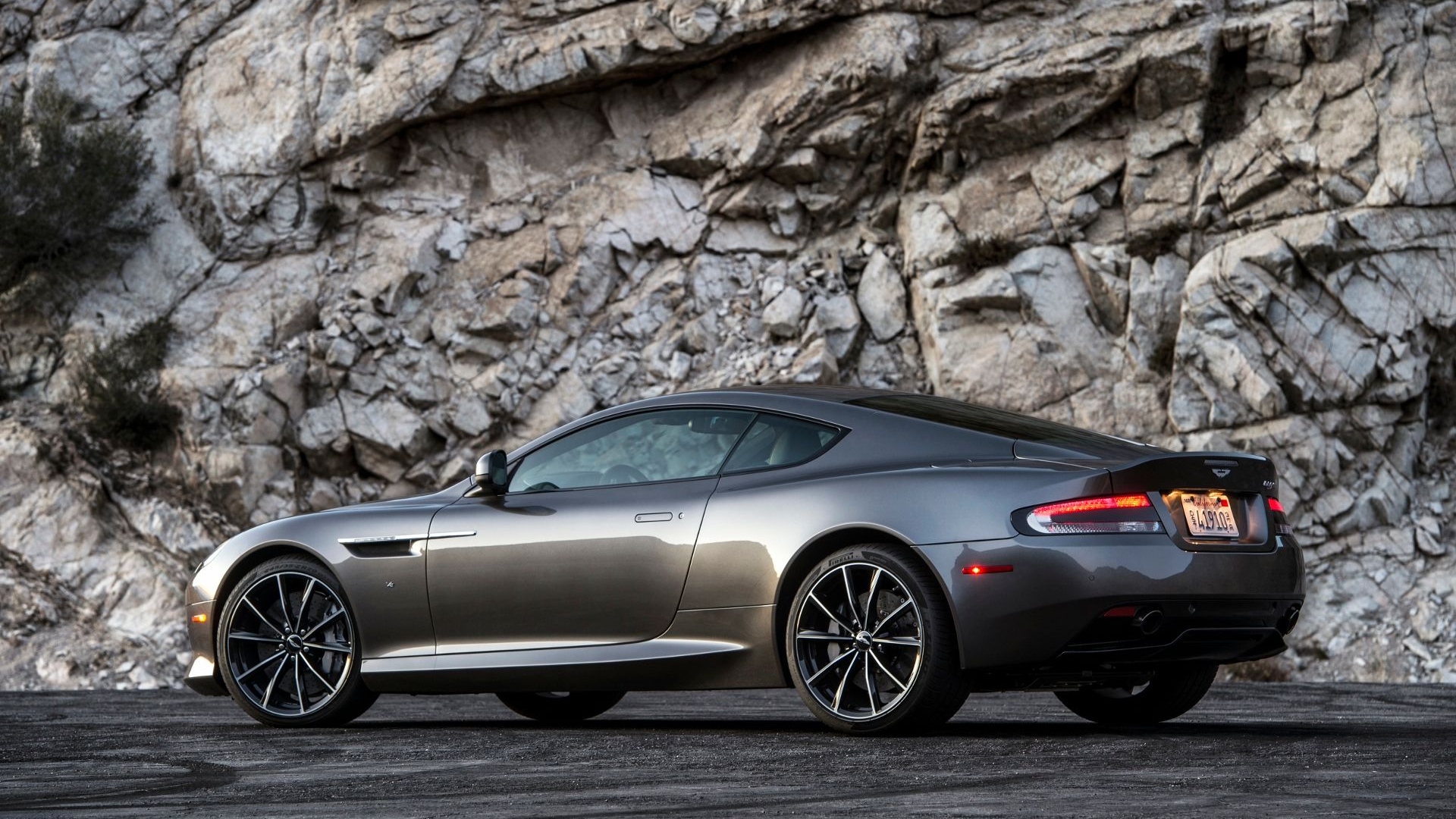 Aston Martin DB9 Final Drive: 2016 GT Variant A Fitting Way To Say Goodbye