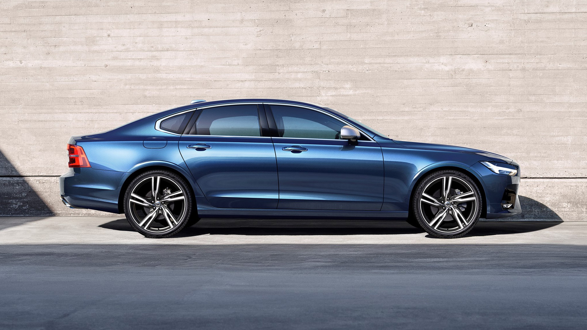 Volvo S90 and V90 get sporty R-Design treatment
