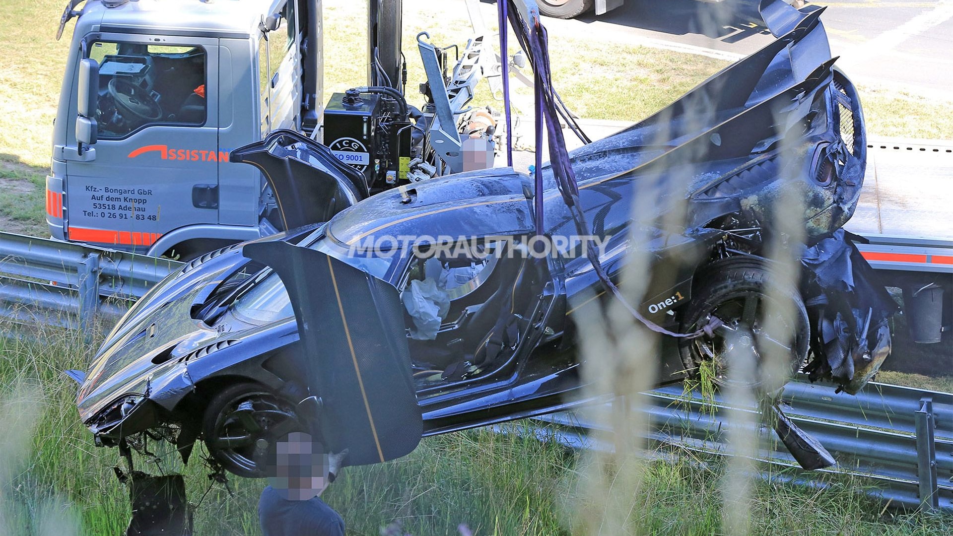 Koenigsegg One:1 crash on the Nürburgring - Image via S. Baldauf/SB-Medien