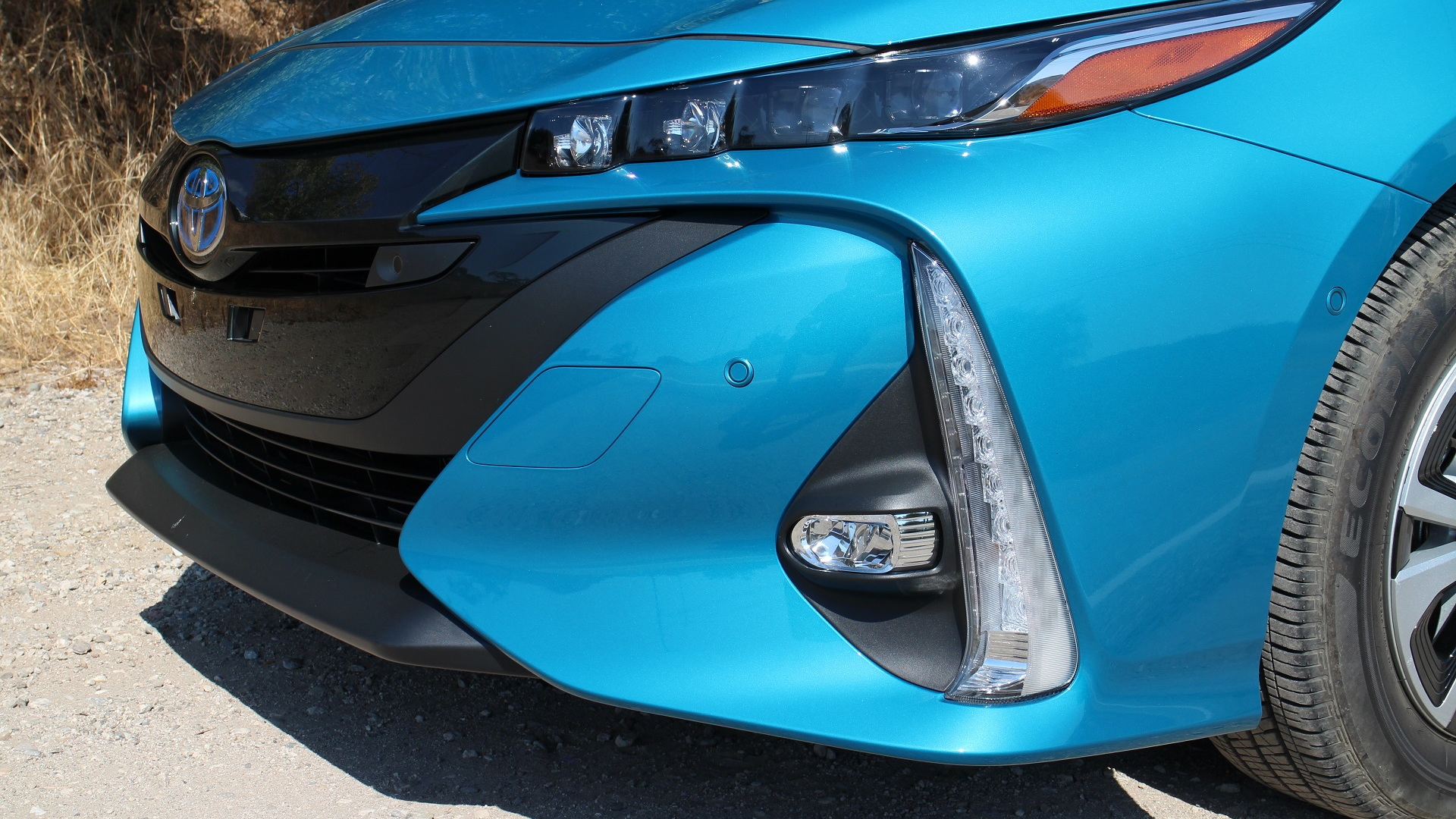 2017 Toyota Prius Prime test drive, Ojai, California, Sep 2016