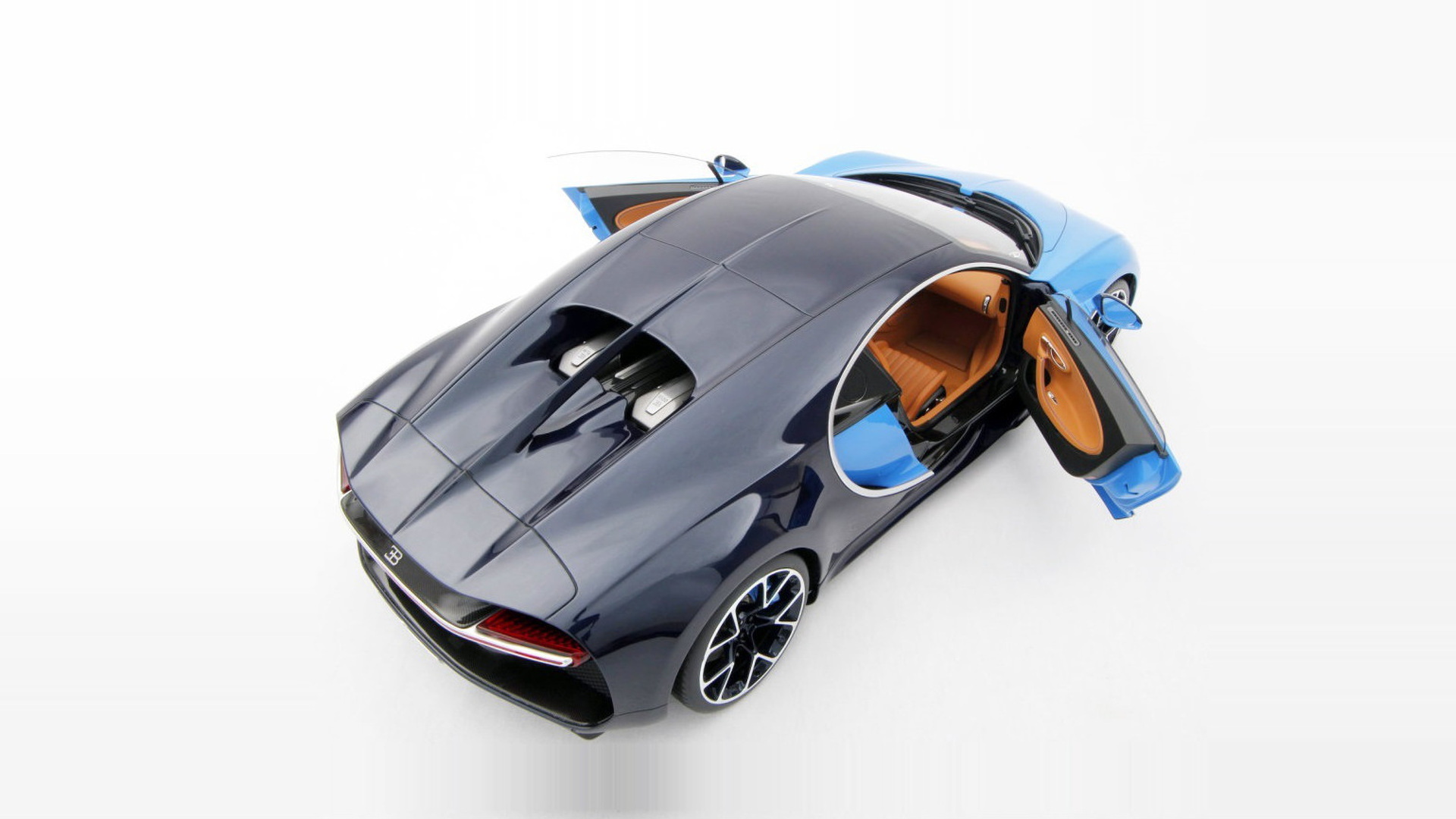 Amalgam Collection created a 1:8 scale Bugatti Chiron