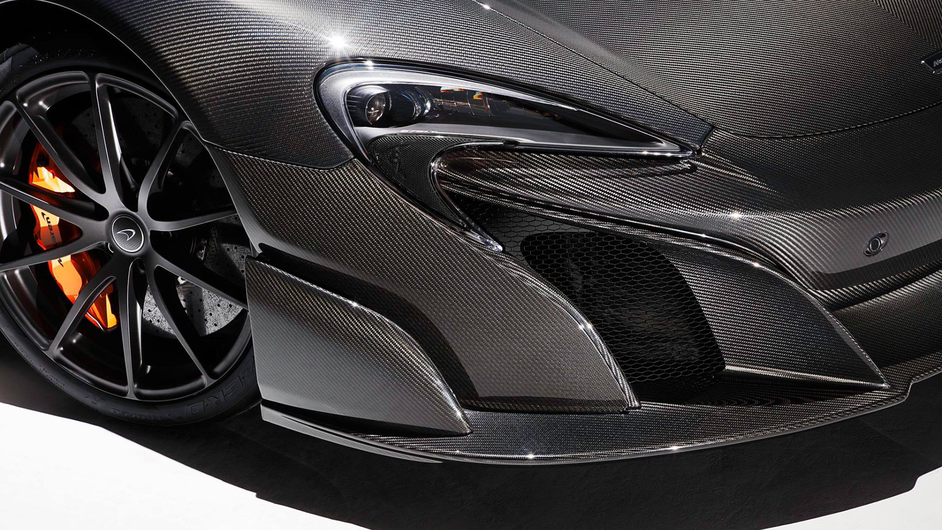 2017 McLaren MSO Carbon Series LT
