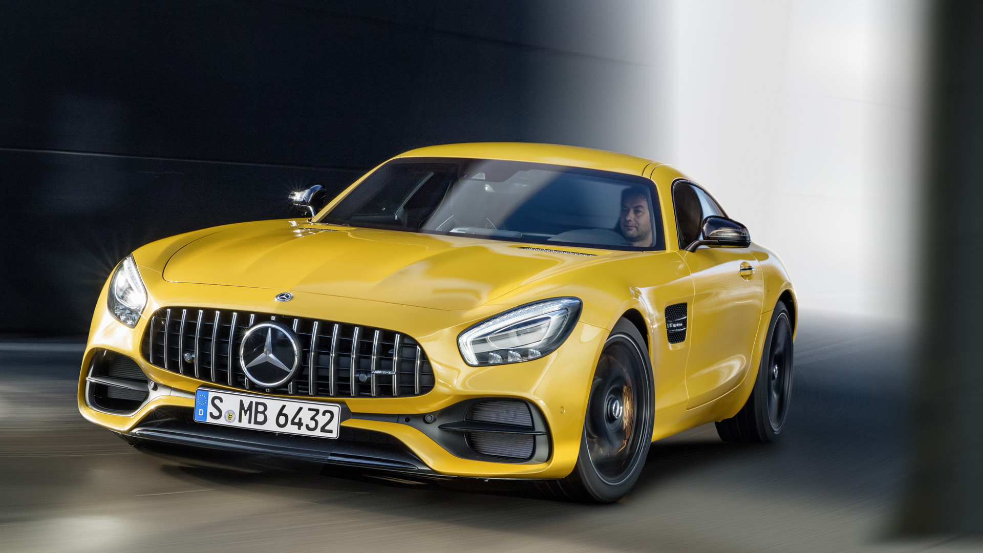 2018 Mercedes-AMG GT S