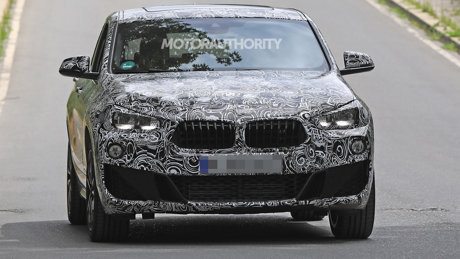 2018 BMW X2 spy shots - Image via S. Baldauf/SB-Medien
