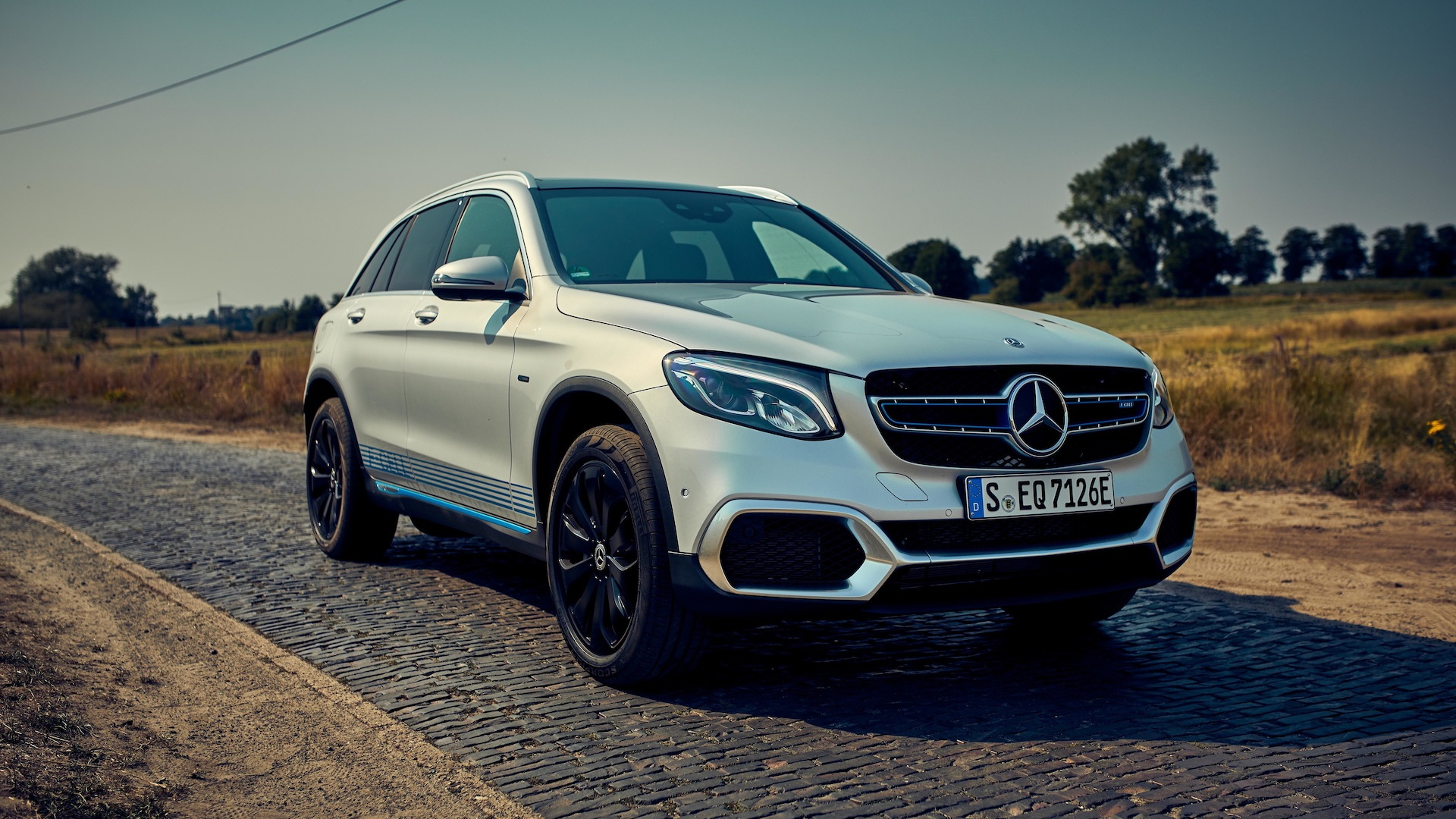 Mercedes delivers first GLC FCell hydrogenelectric hybrid SUVs