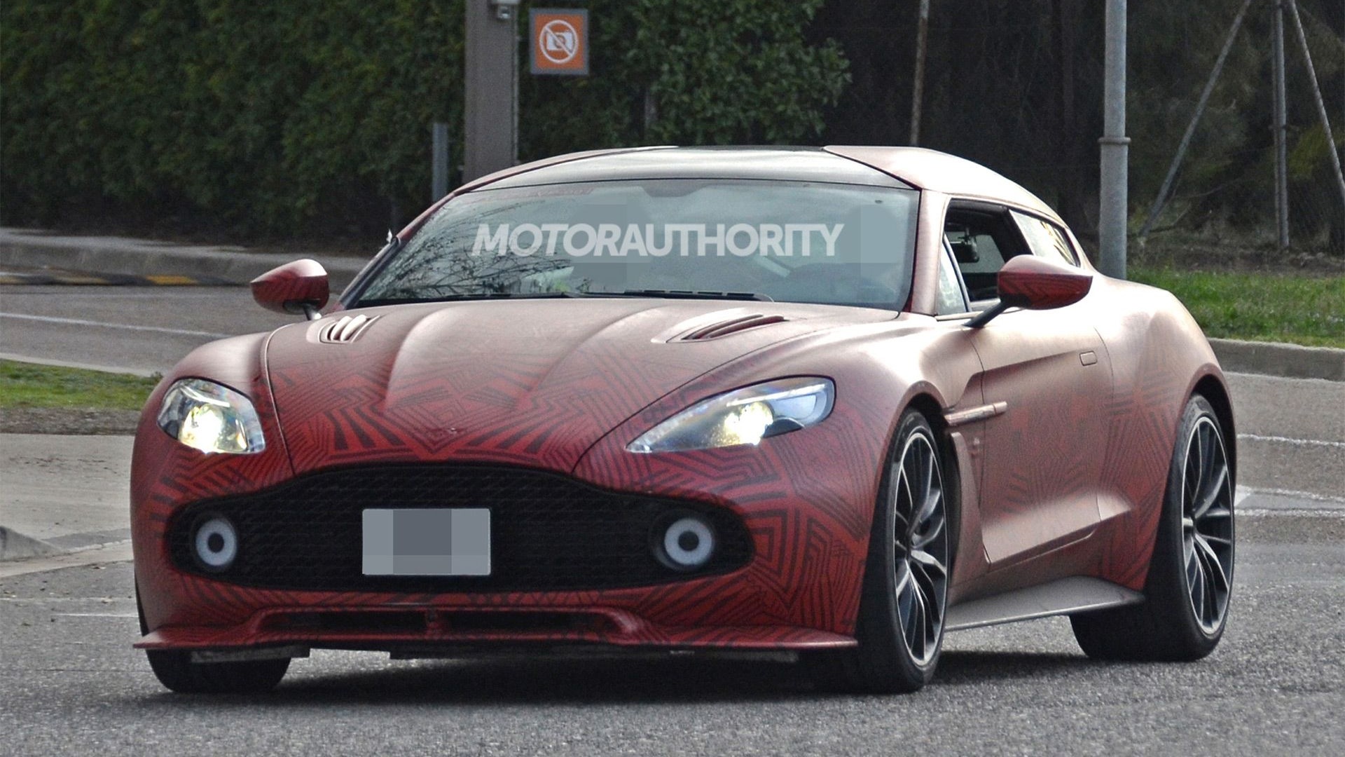 Aston Martin Vanquish Zagato Shooting Brake spy shots - Image via S. Baldauf/SB-Medien