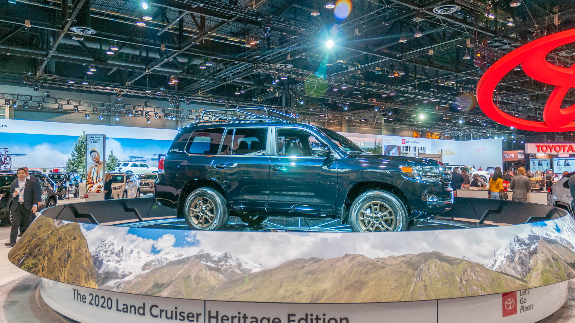 2020 Toyota Land Cruiser Heritage Edition, 2019 Chicago Auto Show