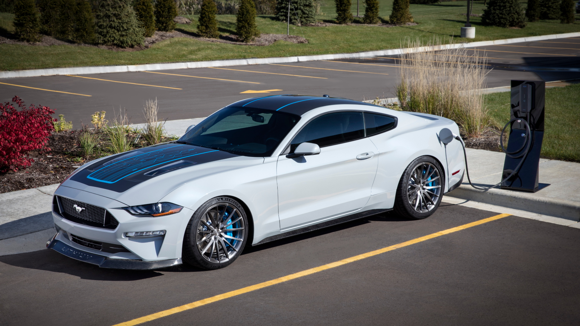 Ford Mustang Lithium electric car  -  Ford/Webasto  -  2019 SEMA show