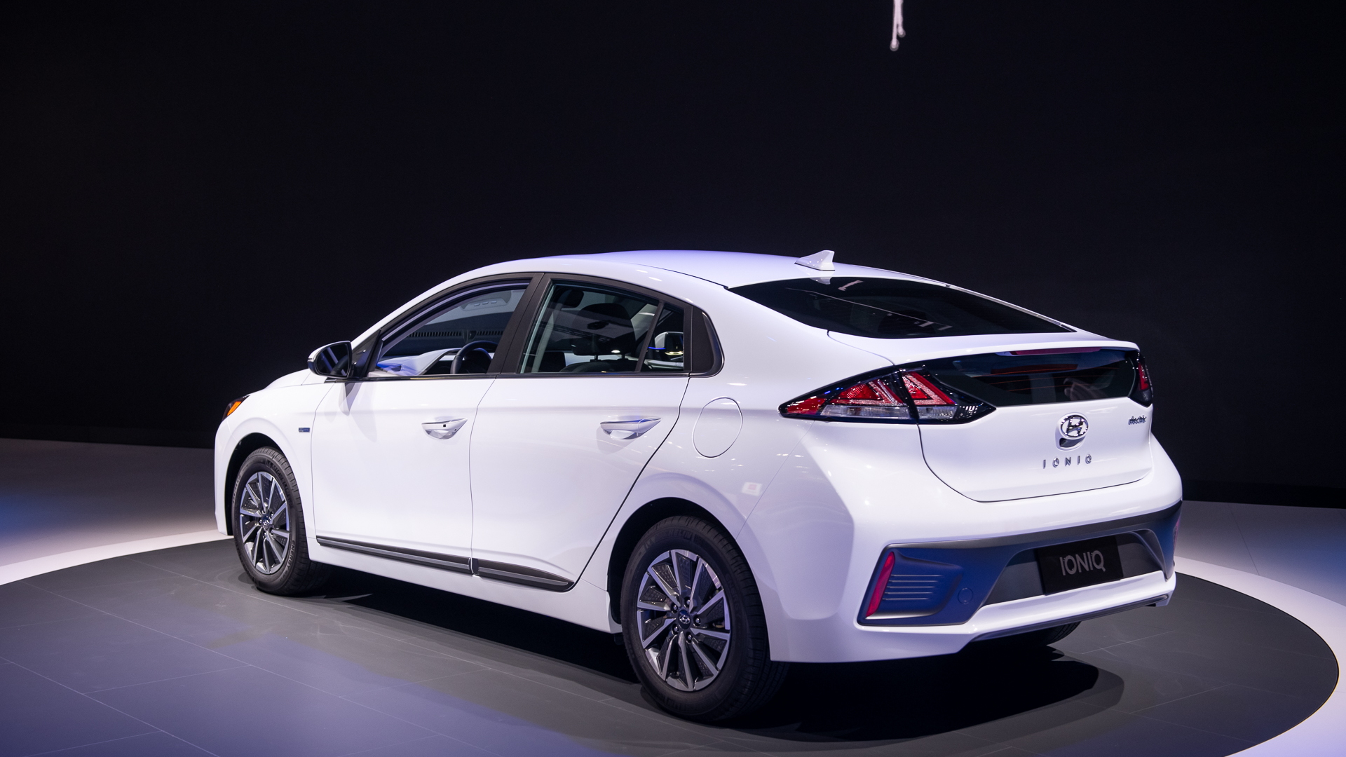 Hyundai Ioniq Electric, 2019 LA Auto Show