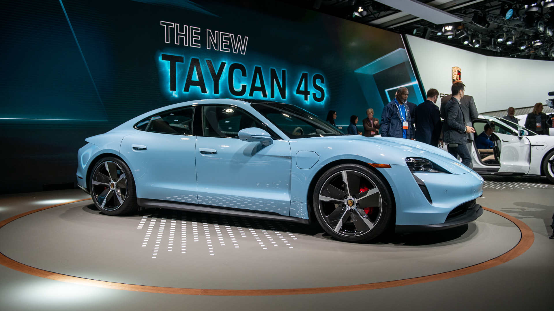 2020 porsche taycan 4s debuts with 105 150 price tag