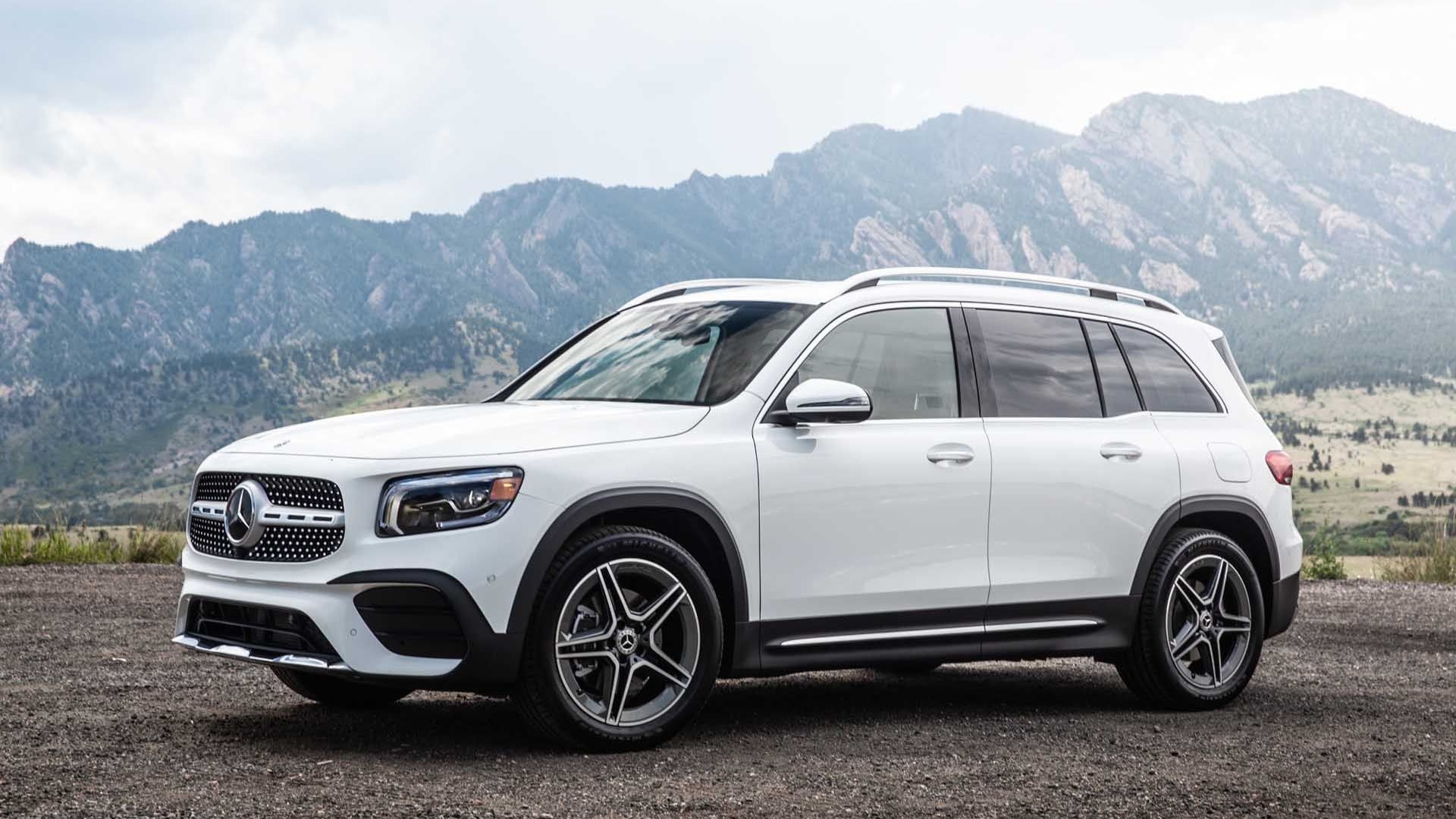 Review The 2020 Mercedes Benz Glb 250 Plays All The Right Angles Images, Photos, Reviews