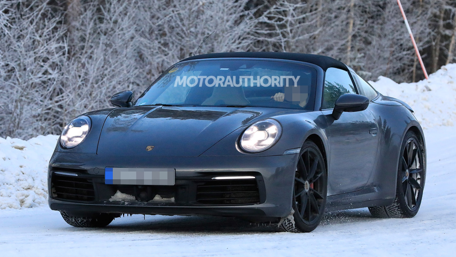 2021 Porsche 911 Targa spy shots - Photo credit: S. Baldauf/SB-Medien