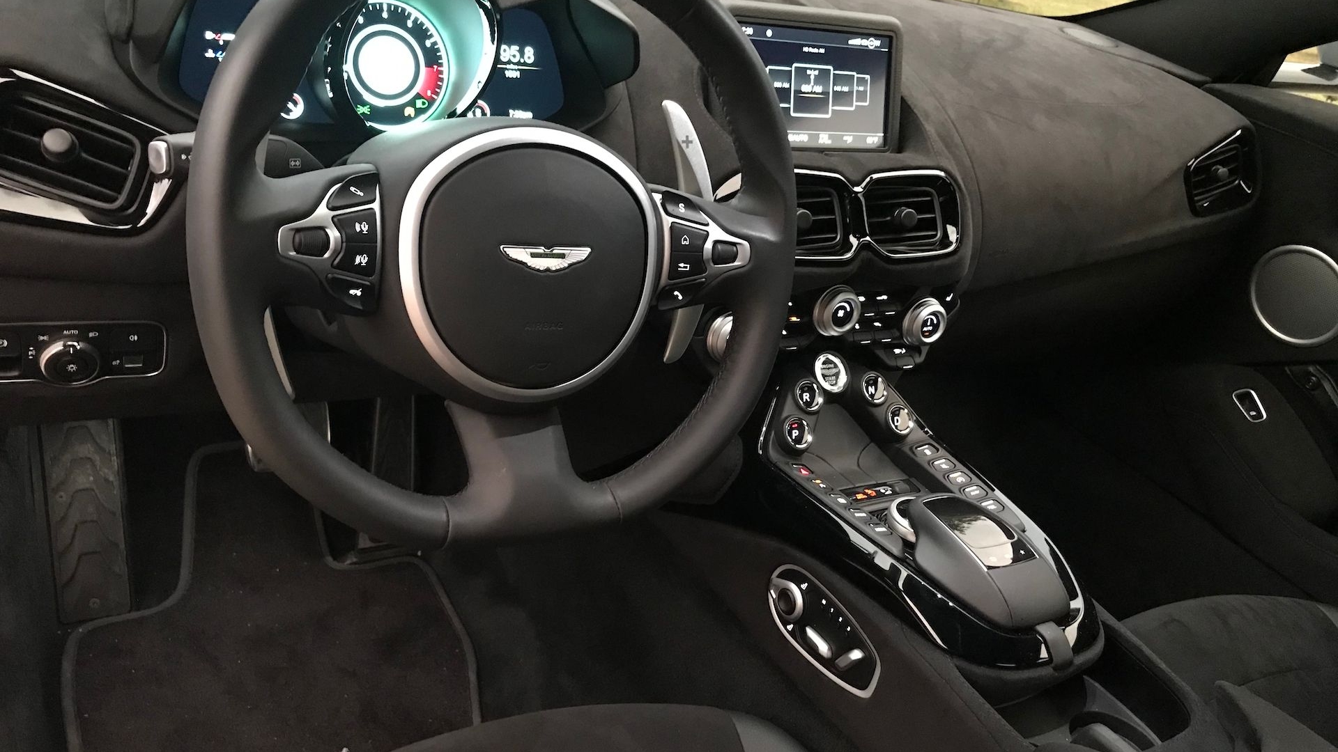 2020 Aston Martin Vantage
