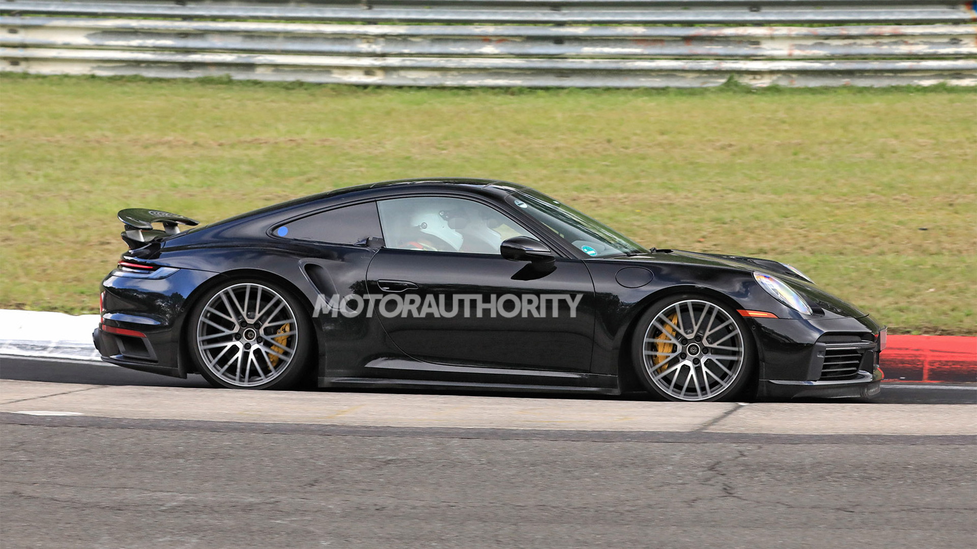 2024 Porsche 911 Turbo S E-Hybrid test mule spy shots - Photo credit: S. Baldauf/SB-Medien