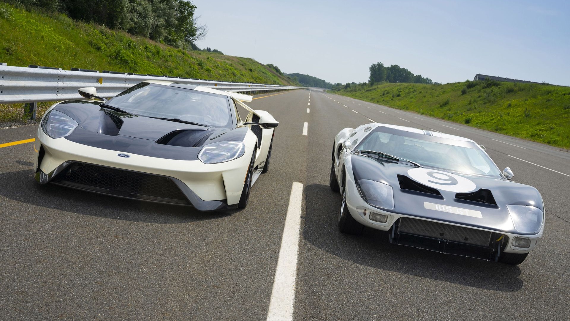 2022 Ford GT Heritage Edition and 1964 Ford GT40 prototype GT/105