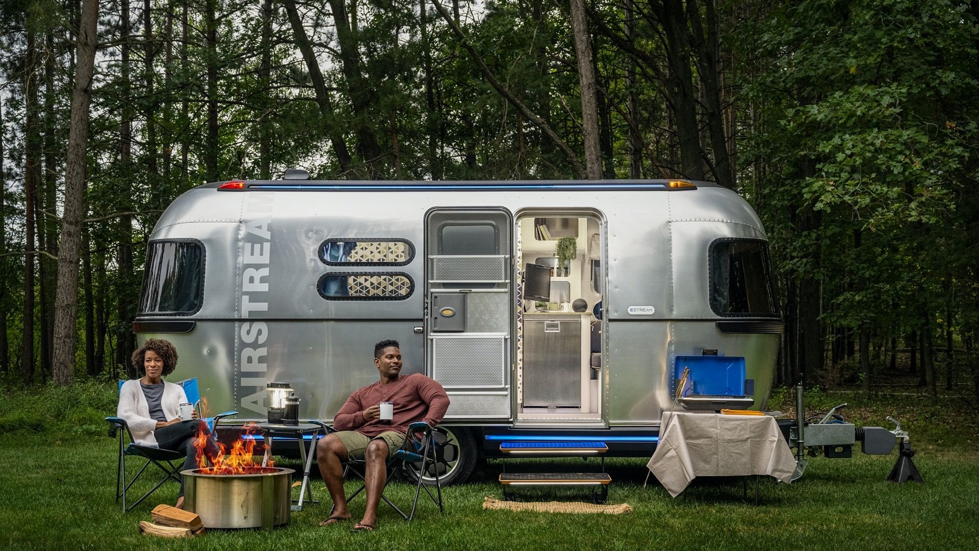 Electric Airstream trailer concept points to the future of sustainable
