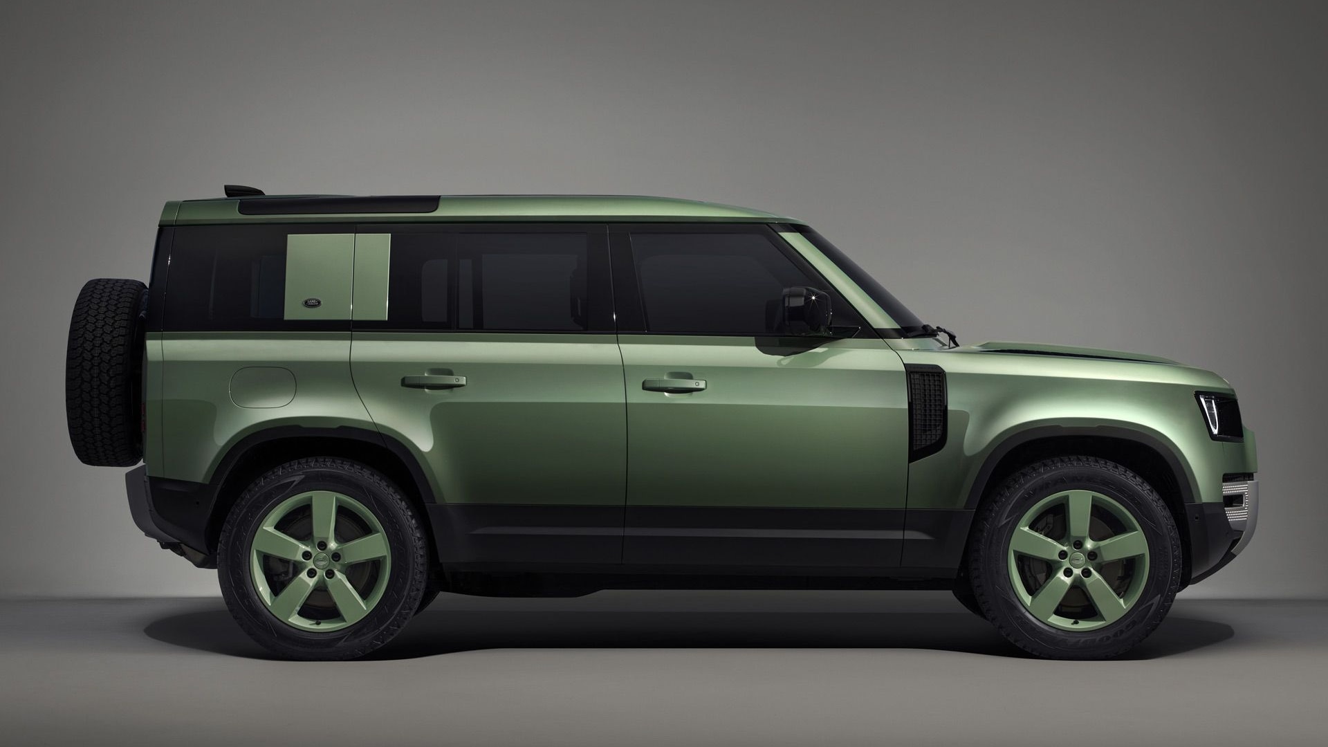 2023 Land Rover Defender 75th Limited Edition