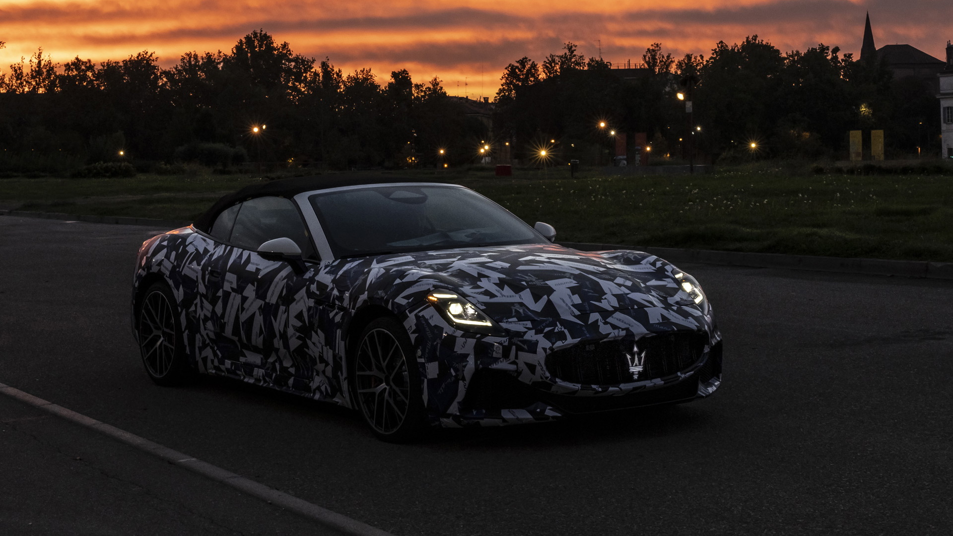 Teaser for Maserati Granturismo convertible debuting in 2023