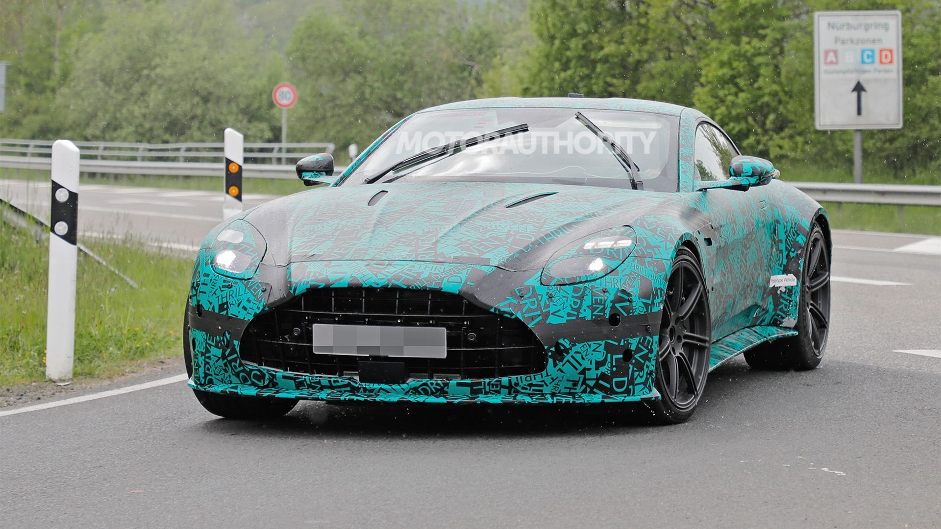 2024 Aston Martin Vantage spy shots - Photo credit: Baldauf