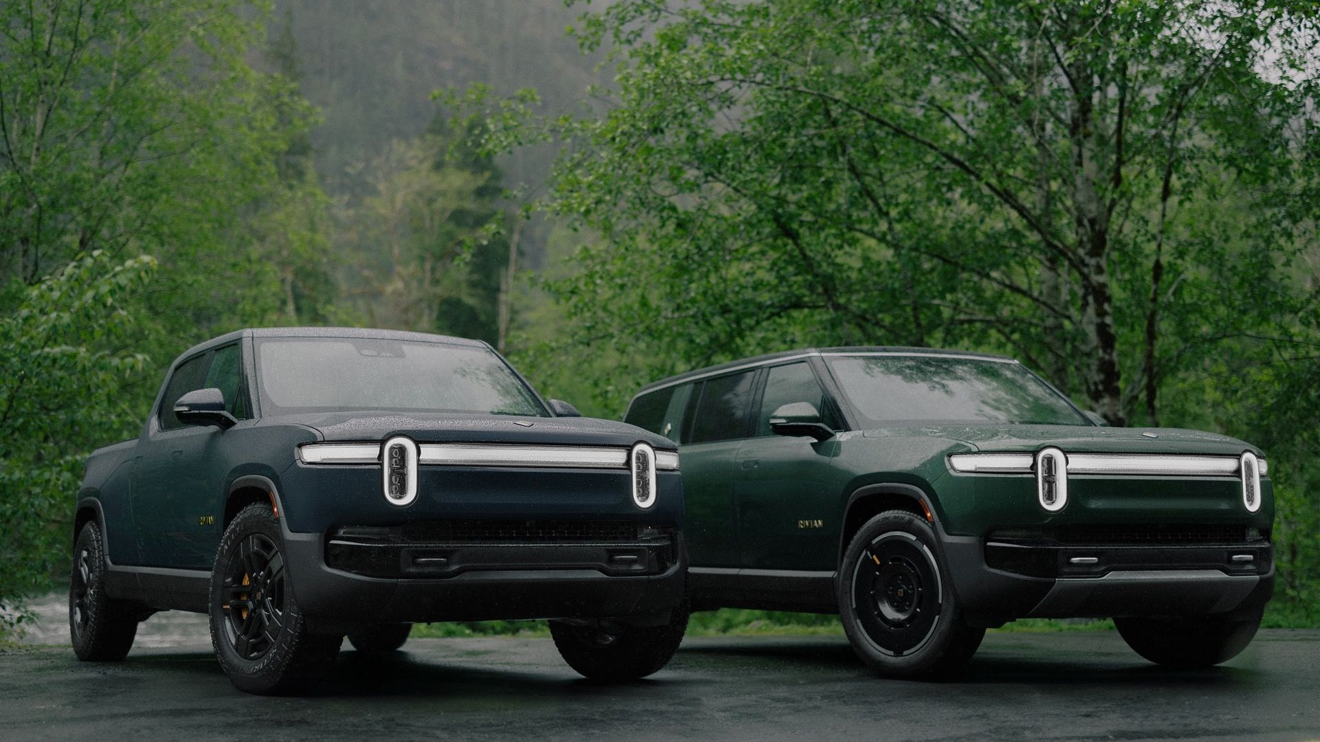 2025 Rivian R1T and R1S