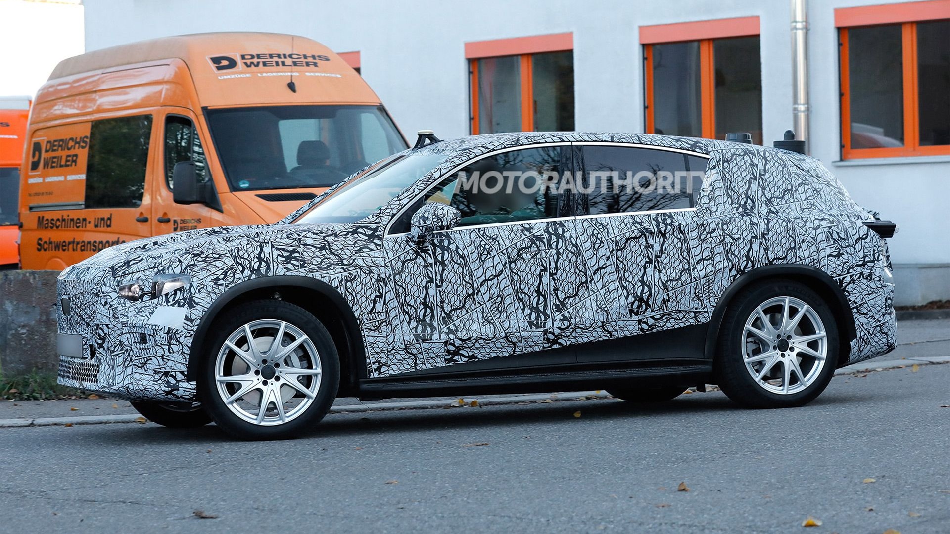 2027 Mercedes-Benz GLC-Class EV spy shots - Photo via Baldauf