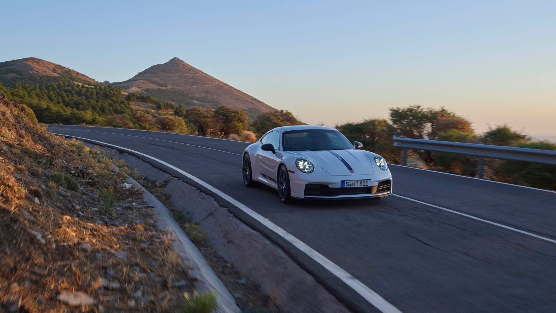 2025 Porsche 911 Carrera T