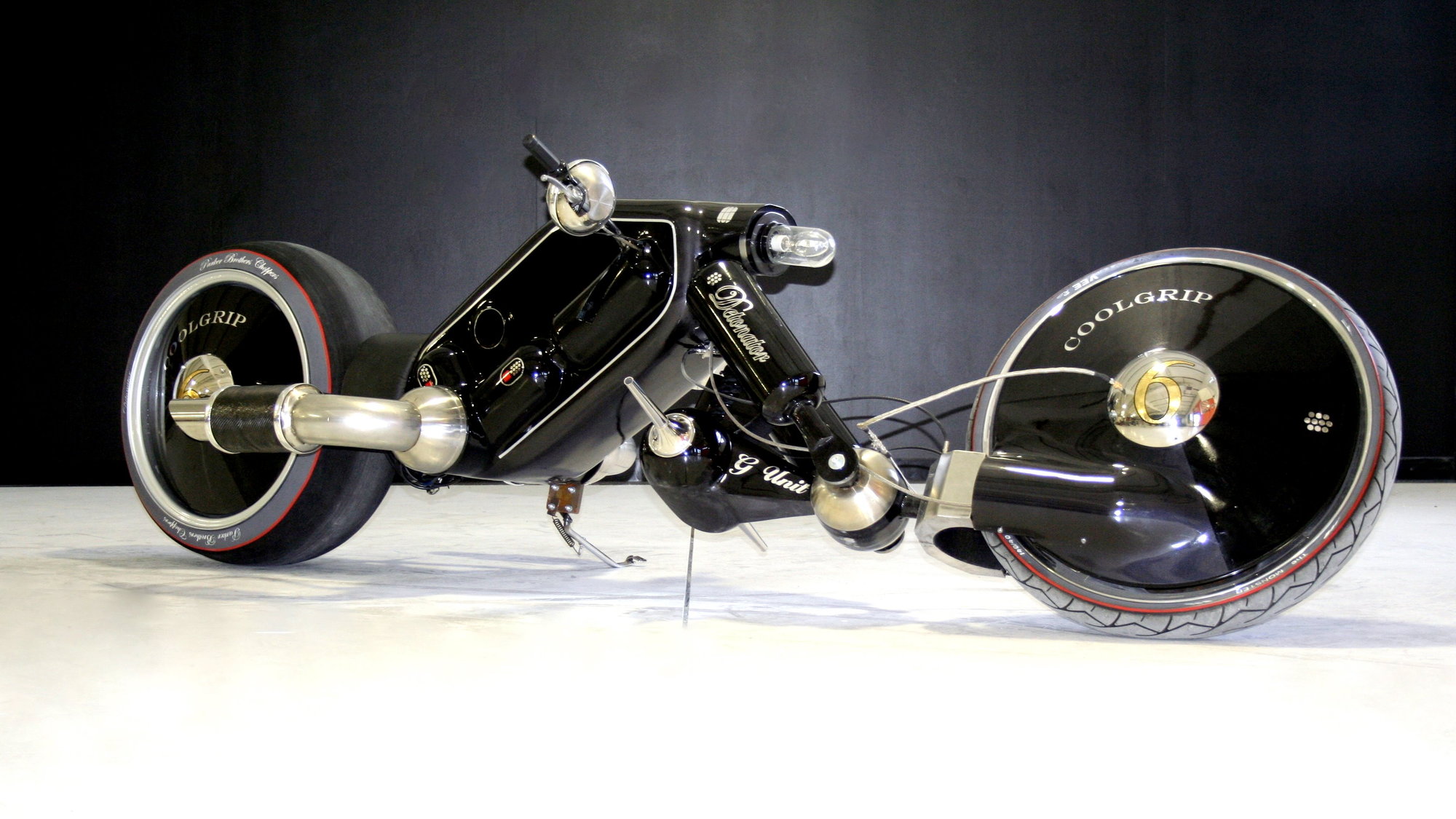 The Detonator - Electric chopper motorcycle