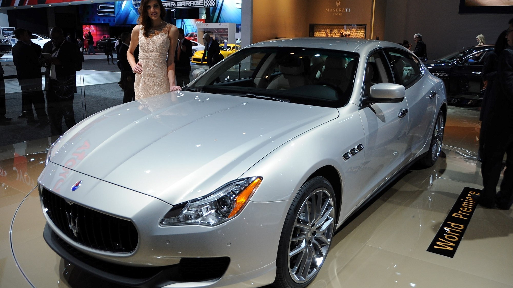 2014 Maserati Quattroporte live photos, 2013 Detroit Auto Show
