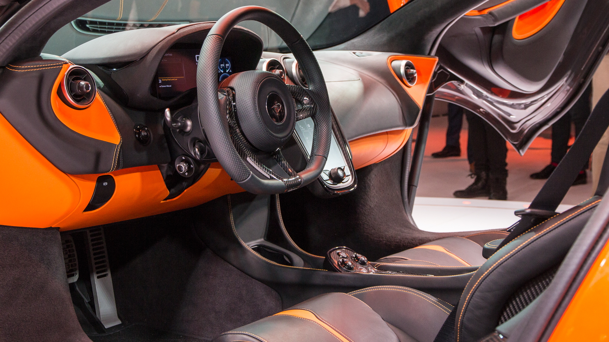 McLaren 570S Coupe live photos, 2015 New York Auto Show