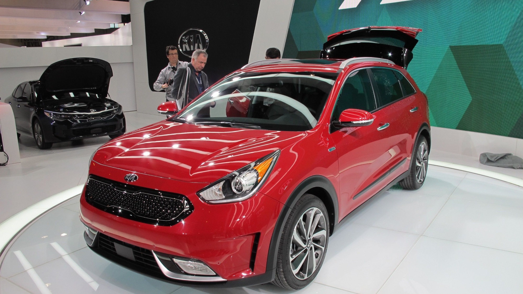 2017 Kia Niro, 2016 Chicago Auto Show