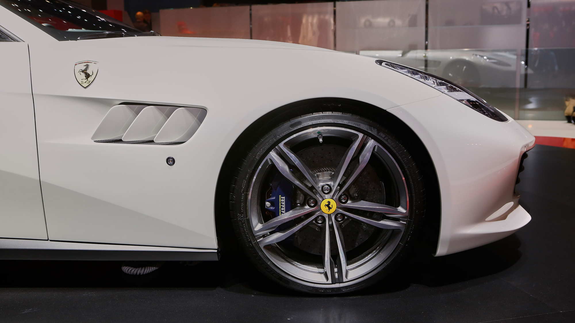 Ferrari GTC4 Lusso, 2016 Geneva Motor Show