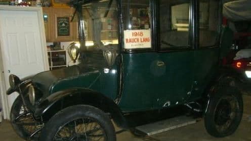 1918 Rauch & Lang electric car